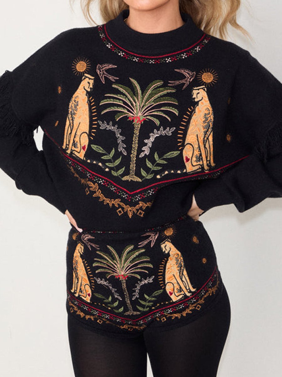Fashion Embroidered Print Sweater Suit