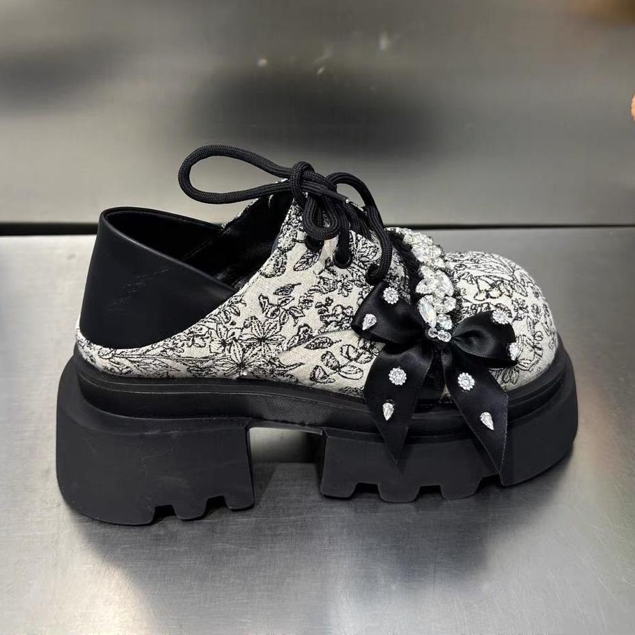 Rhinestone Retro Print Thick Sole Shoes