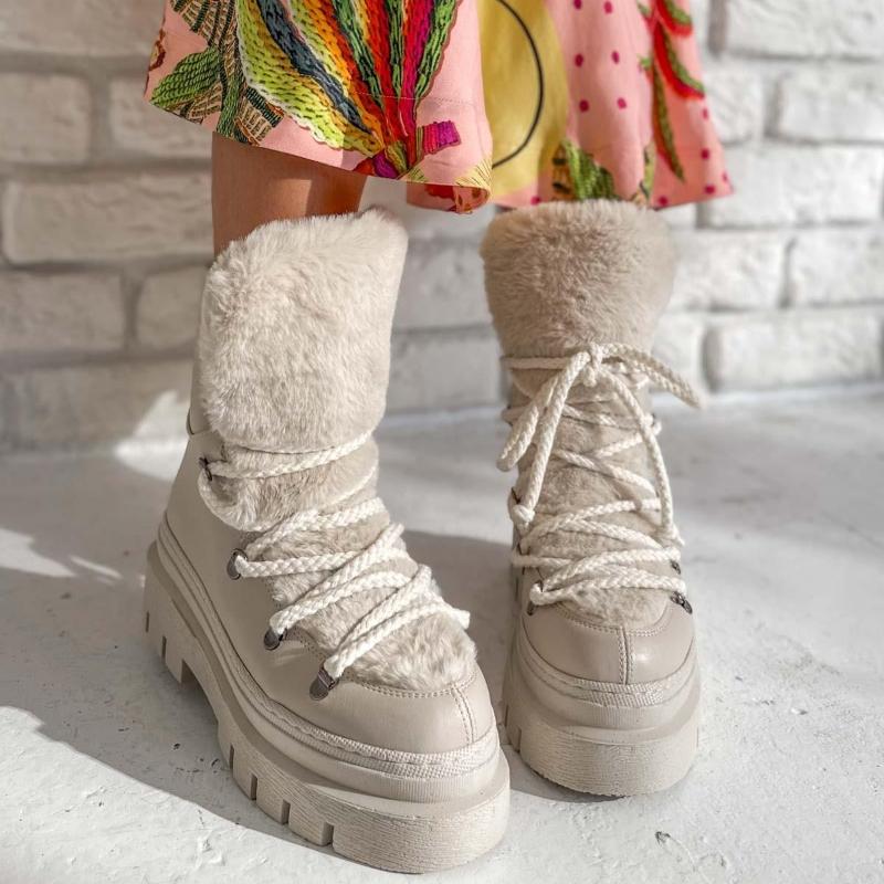 Sherpa Detail Tie Up Boots