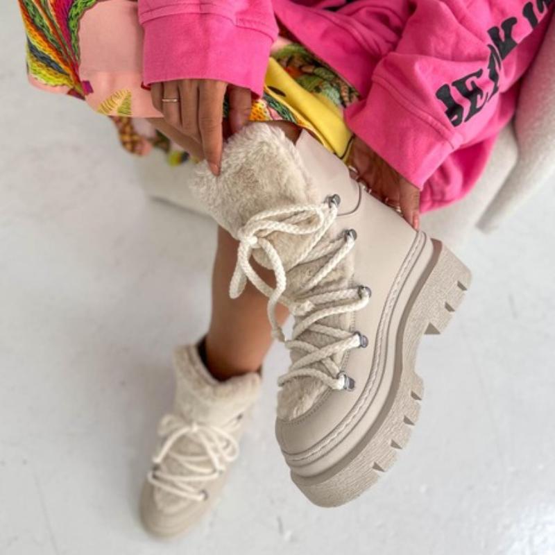 Sherpa Detail Tie Up Boots