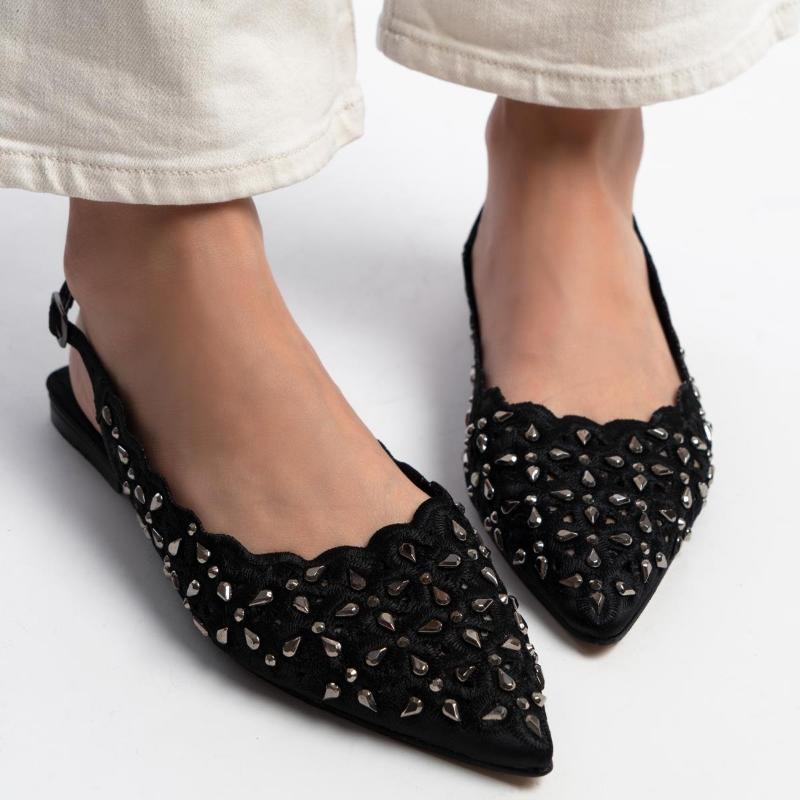 Women's Embroidered Detail Flats