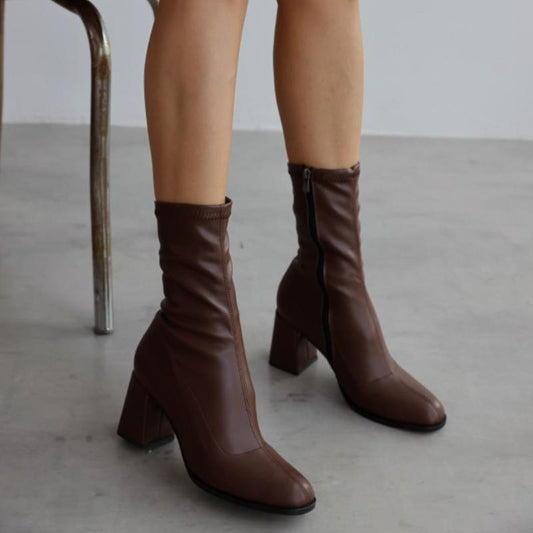 Short Heeled Stretch Boots